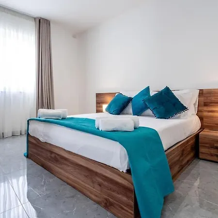 Bright And Modern 2 Bedroom Penthouse Is-Swieqi